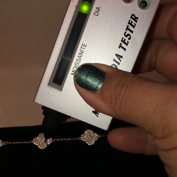 1.5ct Clover Bracelet - Picture 6 of 8